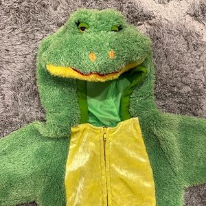 2T toddler frog costume 🐸